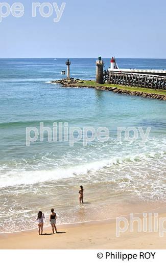 LA PLAGE CENTRALE, L' ESTACADE,   PORT  DE CAPBRETON, COTE D' ARGENT, LANDES. (40F07226.jpg)