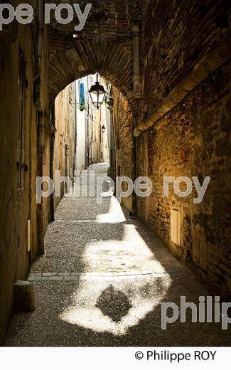 RUE DE FOUILHAC,  VIEILLE VILLE DE CAHORS VALLEE DU LOT, QUERCY, LOT. (46F01032.jpg)