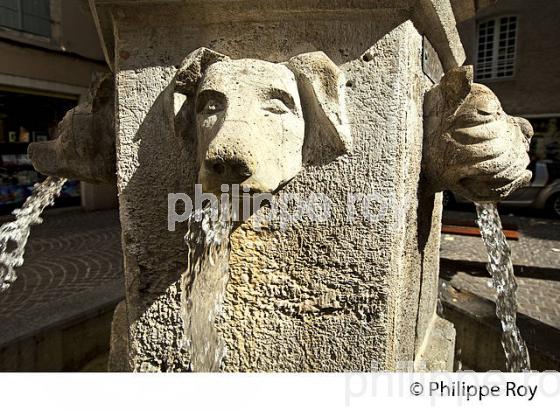 FONTAINE AUX CHIENS,  VIEILLE VILLE DE CAHORS VALLEE DU LOT, QUERCY, LOT. (46F01208.jpg)