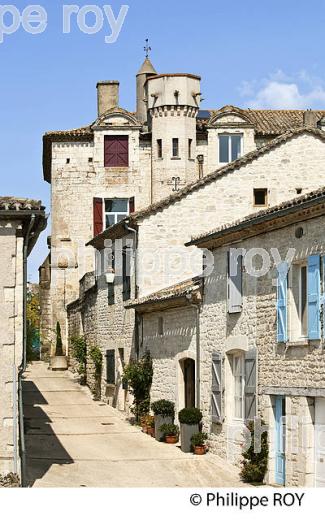 VILLAGE FORTIFIE DE CASTELNAU-MONTRATIER, QUERCY BLANC, LOT. (46F02901.jpg)