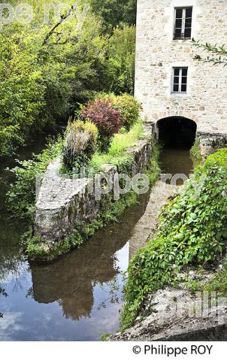 MOULIN SUR LA BORREZE, AGGLOMERATION DE  SOUILLAC , QUERCY, LOT. (46F03411.jpg)