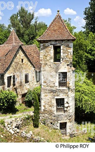 VILLAGE DE CARENNAC, VALLEE DE LA DORDOGNE LOTOISE, QUERCY, LOT. (46F04033.jpg)