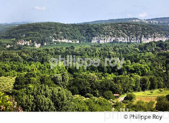 VILLAGE DE MONTVALENT,  VALLEE DE LA DORDOGNE LOTOISE, QUERCY, LOT. (46F04215.jpg)