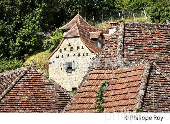 VILLAGE DE GINTRAC, VALLEE DE LA DORDOGNE LOTOISE, QUERCY, LOT. (46F04503.jpg)