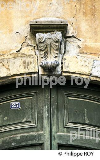 HOTEL PARTICULIER, RUE BASSE ,  VIEILLE VILLE DE   MENDE, GEVAUDAN, LOZERE. (48F01329.jpg)