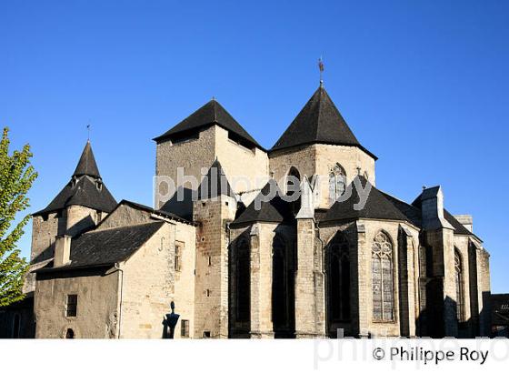 EGLISE SAINTE MARIE, CHEMINS  DE COMPOSTELLE, OLORON SAINTE MARIE, HAUT BEARN, PYRENEES ATLANTIQUES. (64F03203.jpg)