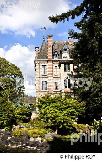 JARDIN DE KOFU  ET  VILLA NITOT,  QUARTIER TRESPOE, PAU, BEARN, PYRENEES-ATLANTIQUES. (64F06036.jpg)