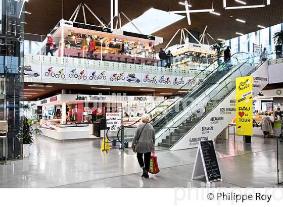LES HALLES,  COMPLEXE DE LA REPUBLIQUE , PAU, BEARN, PYRENEES-ATLANTIQUES. (64F06215.jpg)