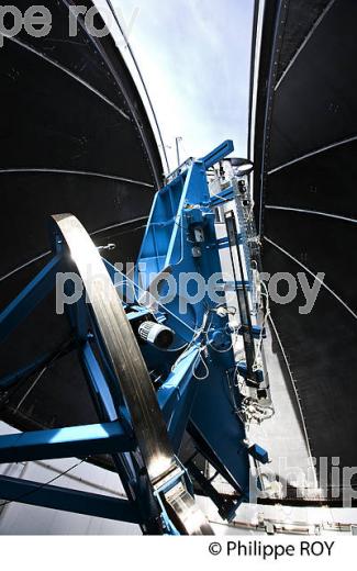 LE CORONOGRAPHE, OBSERVATOIRE DU PIC DU MIDI DE BIGORRE, HAUTES PYRENEES. (65F01814.jpg)