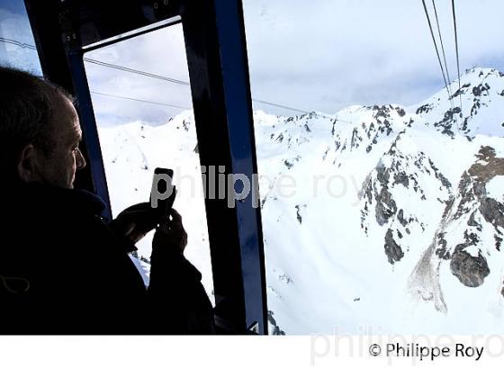 TELEPHERIQUE DU PIC DU MIDI DE BIGORRE, HAUTES PYRENEES. (65F01826.jpg)