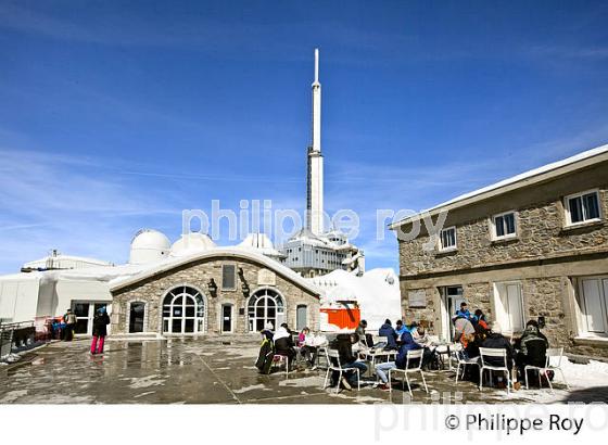 TERRASSE PUBLIQUE DE L' OBSERVATOIRE DU PIC DU MIDI DE BIGORRE, HAUTES PYRENEES. (65F01837.jpg)