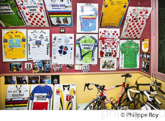 MUSEE DU TOUR DE FRANCE, JEAN PIERRE SOUBEERBIELLE, CAFE L' ETAPE, LUGAGNAN, HAUTES-PYRENEES. (65F02828.jpg)