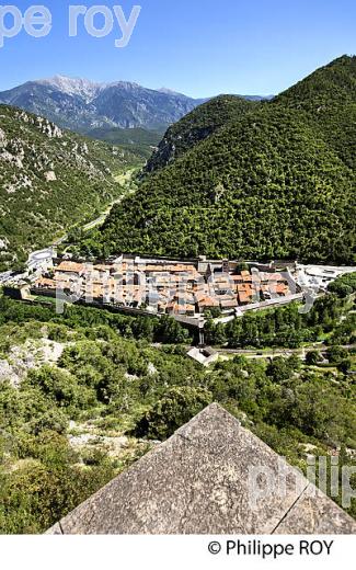 VILLAGE FORTIFIE DE VILLEFRANCHE DE CONFLENT, VALLEE DE LA TET, CONFLENT, ROUSSILLON, (66F01013.jpg)