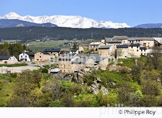 VILLAGE DE PLANES , CONFLENT, ROUSSILLON, CATALOGNE, PYRENEES ORIENTALES. (66F01514.jpg)