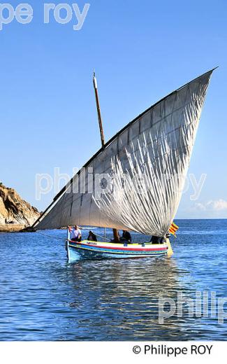 BARQUE CATALANE, FETE DES VENDANGES, VILLE DE  BANYULS-SUR-MER,  COTE VERMEILLE, ROUSSILLON, CATALOGNE. (66F02234.jpg)