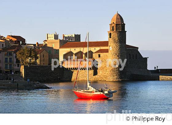 LE VILLAGE FORTIFIE  DE COLLIOURE,  ET LA COTE VERMEILLE, ROUSSILLON, CATALOGNE. (66F02811.jpg)