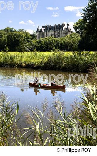 CANOE SUR LA RIVIERE DE L'OGNON, HAUTE-SAONE, FRANCE (70F00114.jpg)