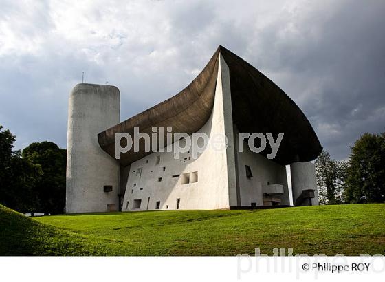 CHAPELLE NOTRE-DAME DU HAUT, LE CORBUSIER, RONCHAMP, FRANCE (70F00702.jpg)