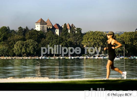 CHATEAU ET LAC D'ANNECY, HAUTE-SAVOIE, FRANCE (74F01423.jpg)