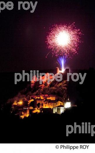 FEU D' ARTIFICE  ET VILLAGE FORTIFIE DE PENNE, VALLEE DE L' AVEYRON, TARN. (81F03628.jpg)