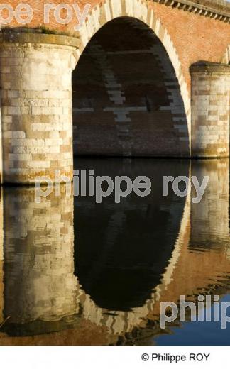 Moissac - Tarn et Garonne (82F00515.jpg)