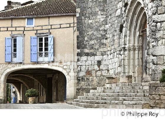 VILLAGE FORTIFIE DE CASTELSAGRAT, BASTIDE DE GASCOGNE, TARN ET GARONNE. (82F02211.jpg)