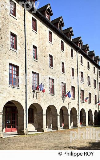 VILLE CLOSE D' EYMOUTIERS, HAUTE VIENNE, LIMOUSIN. (87F02413.jpg)
