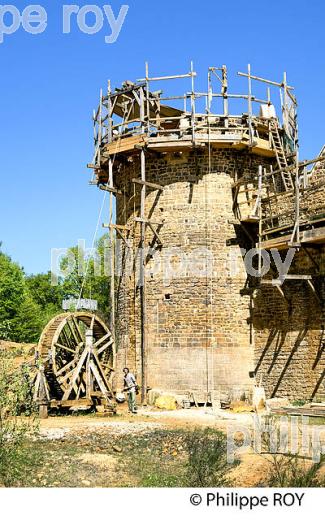 CHANTIER DU CHATEAU DE GUEDELON, TREGNY, LA PUISAYE ,  YONNE, BOURGOGNE. (89F01918.jpg)