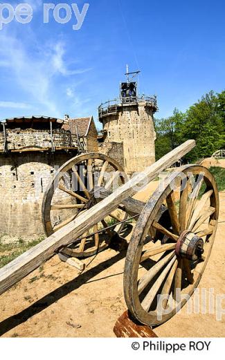 CHANTIER DU CHATEAU DE GUEDELON, TREGNY, LA PUISAYE ,  YONNE, BOURGOGNE. (89F02007.jpg)