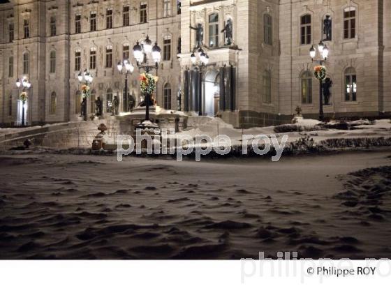 VILLE DE QUEBEC SOUS LA NEIGE (CA001713.jpg)