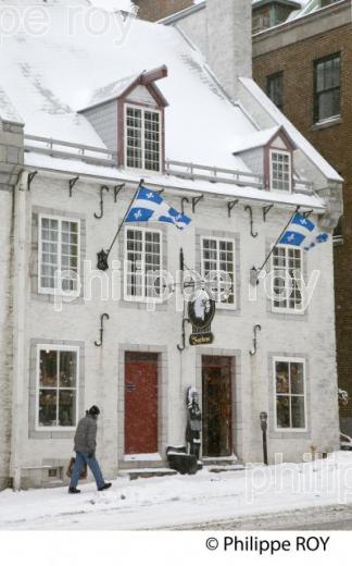 VILLE DE QUEBEC SOUS LA NEIGE (CA001732.jpg)