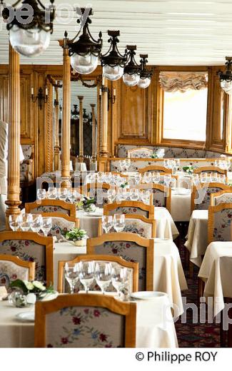 SALLE A MANGER, BATEAU BELLE EPOQUE, LAC LEMAN (CH001536.jpg)