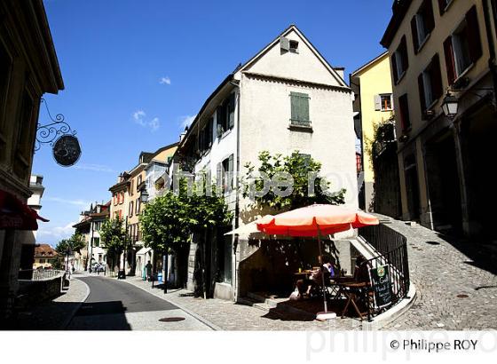 RUE DU PONT, QUARTIER HISTORIQUE, MONTREUX (CH001701.jpg)