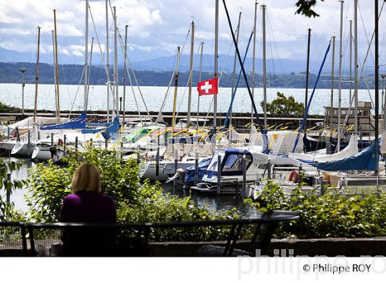VILLE DE NEUCHATEL, CANTON DE NEUCHATEL, SUISSE (CH002510.jpg)