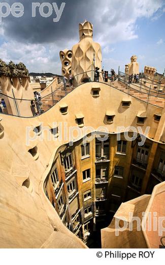 CASA MILA, PEDRERA,  ARCHITECTE GAUDI, STYLE MODERNISTE, BARCELONE, CATALOGNE, ESPAGNE. (ES001021.jpg)