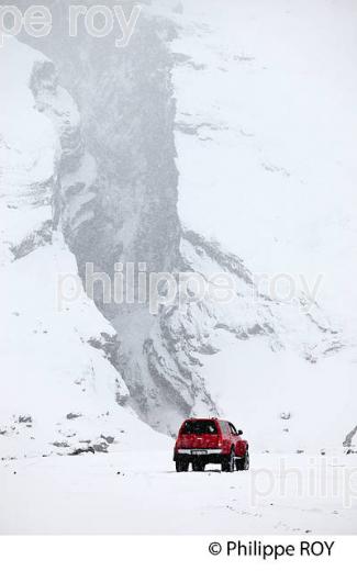 CONDUITE SUR NEIGE EN VEHICULE 4X4, SUDURLAND, ISLANDE (IS001015.jpg)
