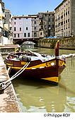 11F00605.jpg