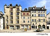 19F01107.jpg