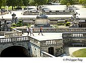 30F01330.jpg