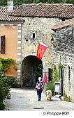31F05140.jpg