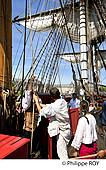 33F18630.jpg
