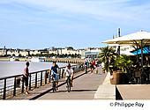 33F24809.jpg