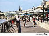 33F24810.jpg