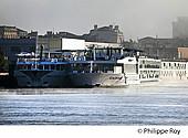 33F24836.jpg