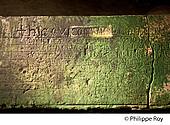 33F28730.jpg