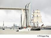 33F34524.jpg