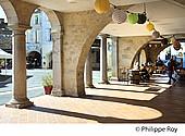 33F35230.jpg