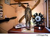 40F02327.jpg