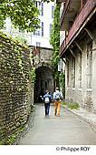 64F06110.jpg