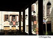 81F02324.jpg